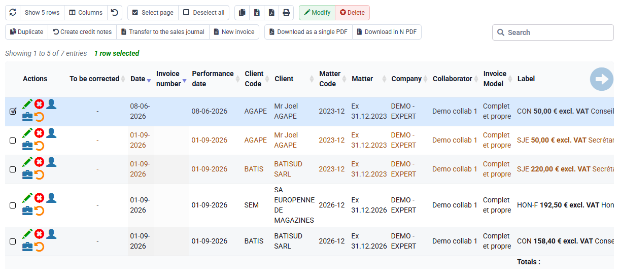 Invoice-validation list with draft references, customers, sales codes and net amounts